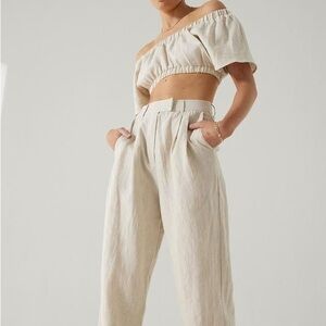 Sovere Off-Shoulder linen pants set in red